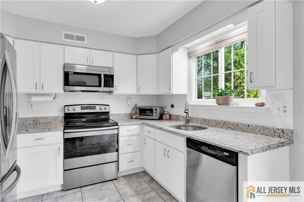 414 Andover Drive - Photo 15