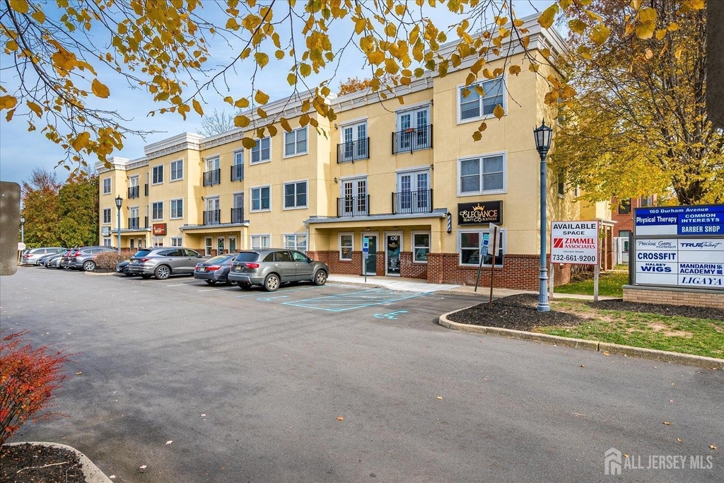 160 Durham Avenue - Photo 0
