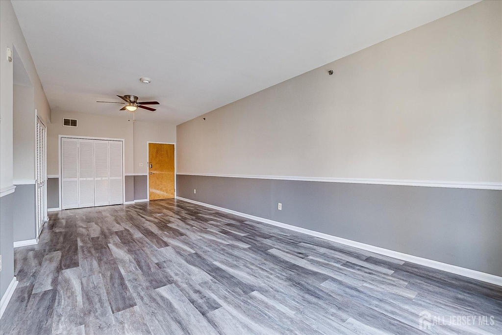 160 Durham Avenue - Photo 6