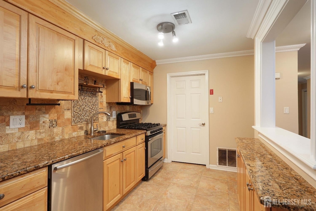 117 Lexington Circle - Photo 8