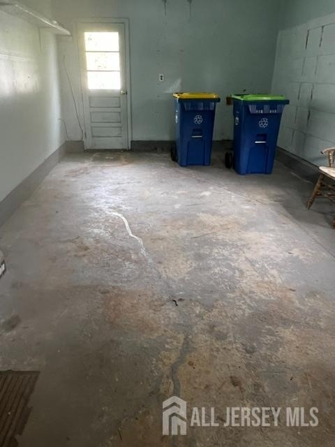 42-42 Edgewood Terrace - Photo 3