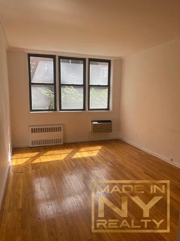 171 E 77th Street - Photo 0