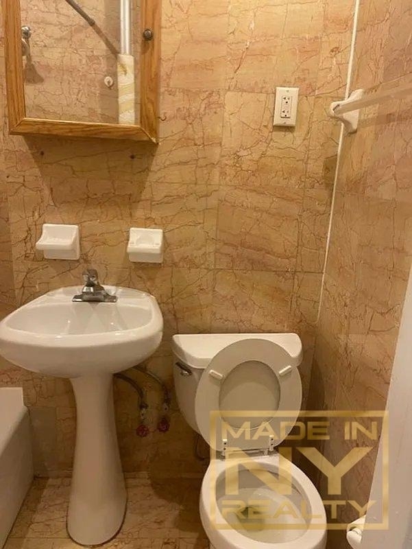 171 E 77th Street - Photo 6