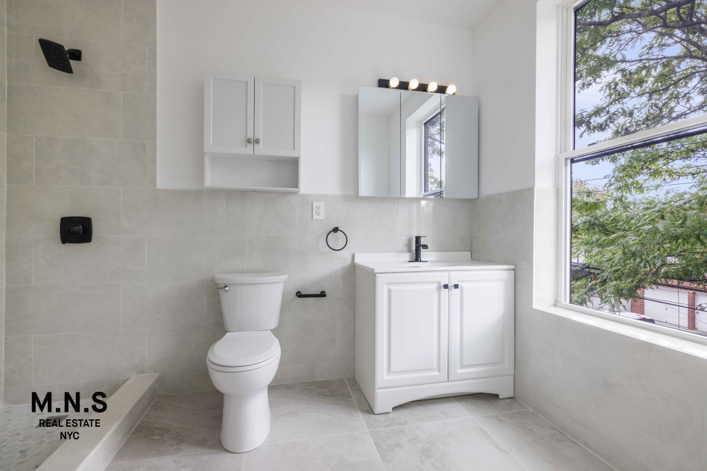 20-14 41st Street - Photo 4