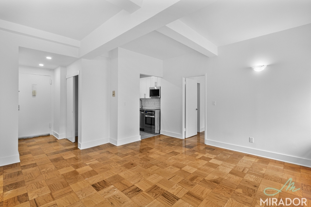 132 E 45th Street - Photo 1