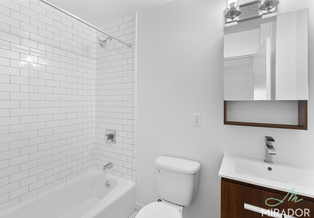 132 E 45th Street - Photo 6