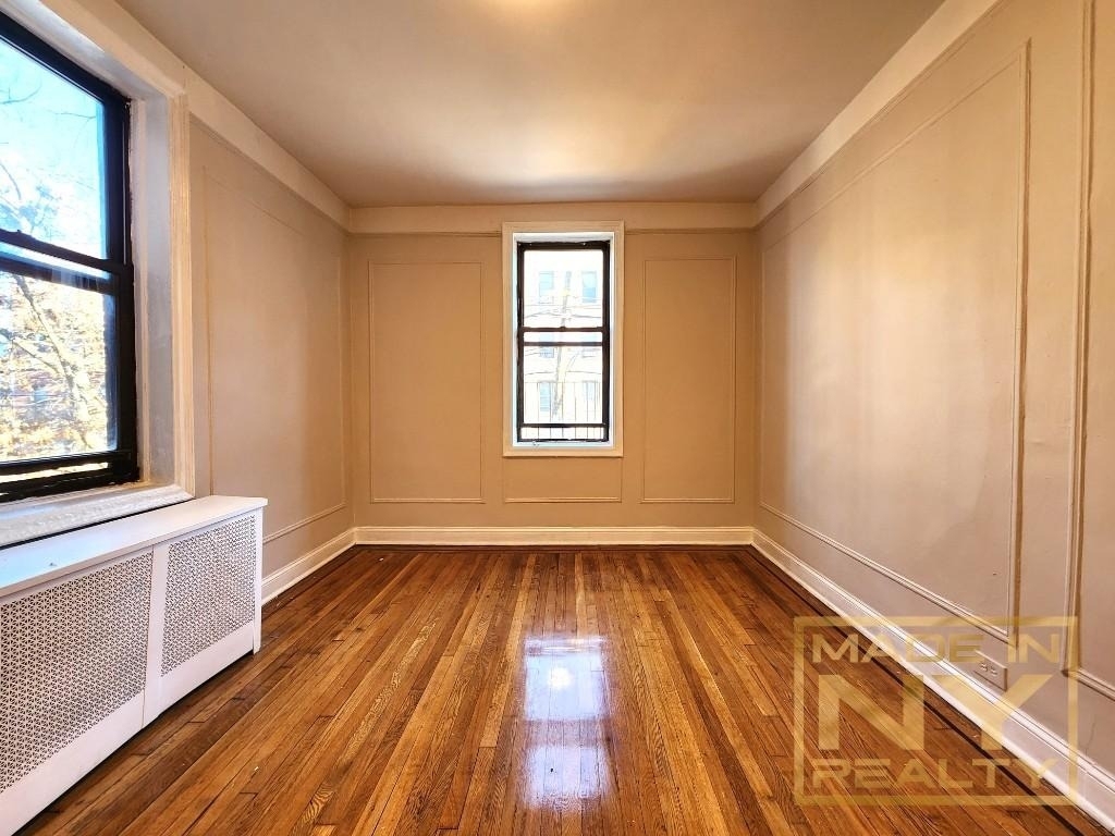 25-74 33rd Street - Photo 5