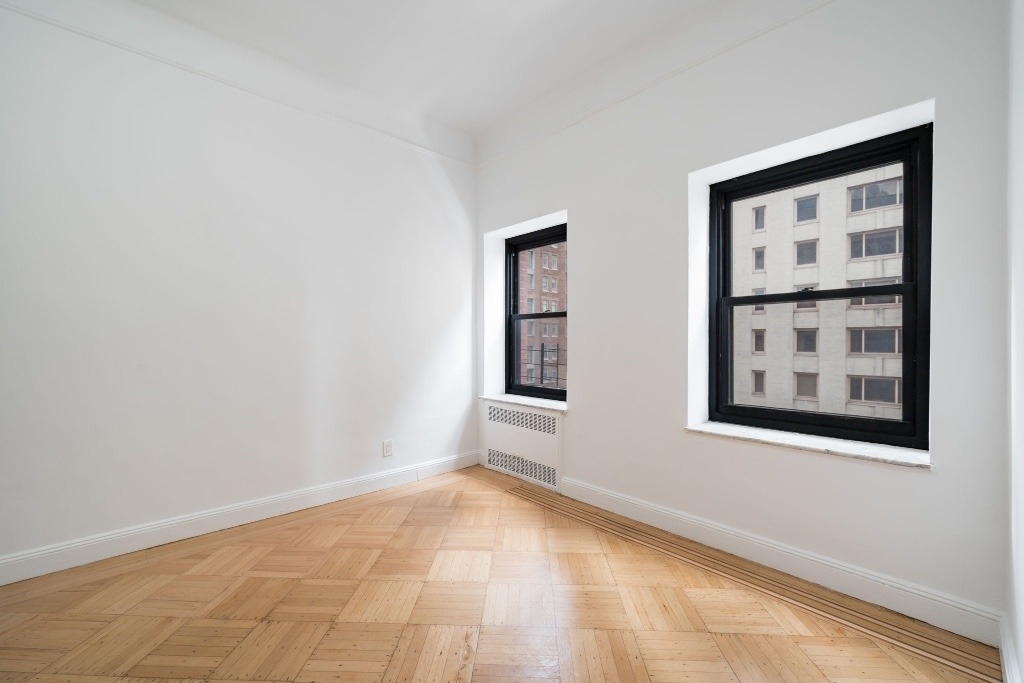 57 W 58th Street - Photo 3