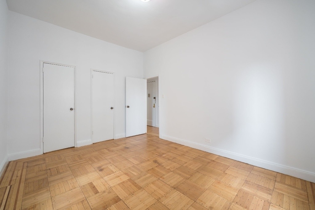 57 W 58th Street - Photo 7