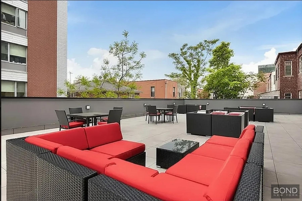 906 E New York Avenue - Photo 5