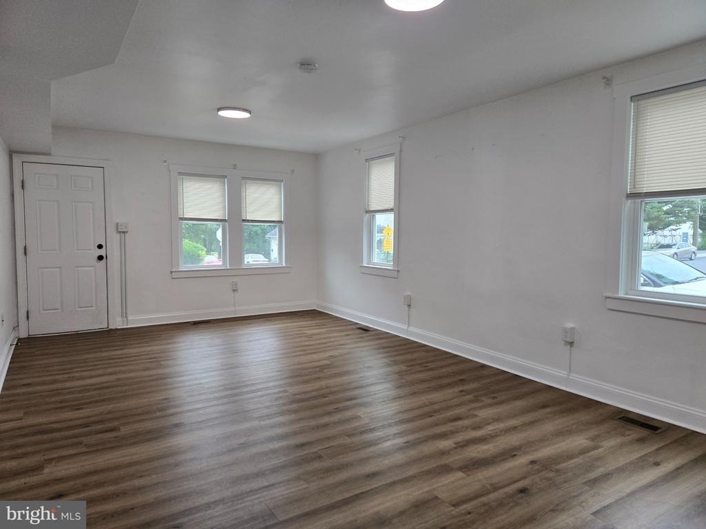 739 S Kent Street - Photo 2