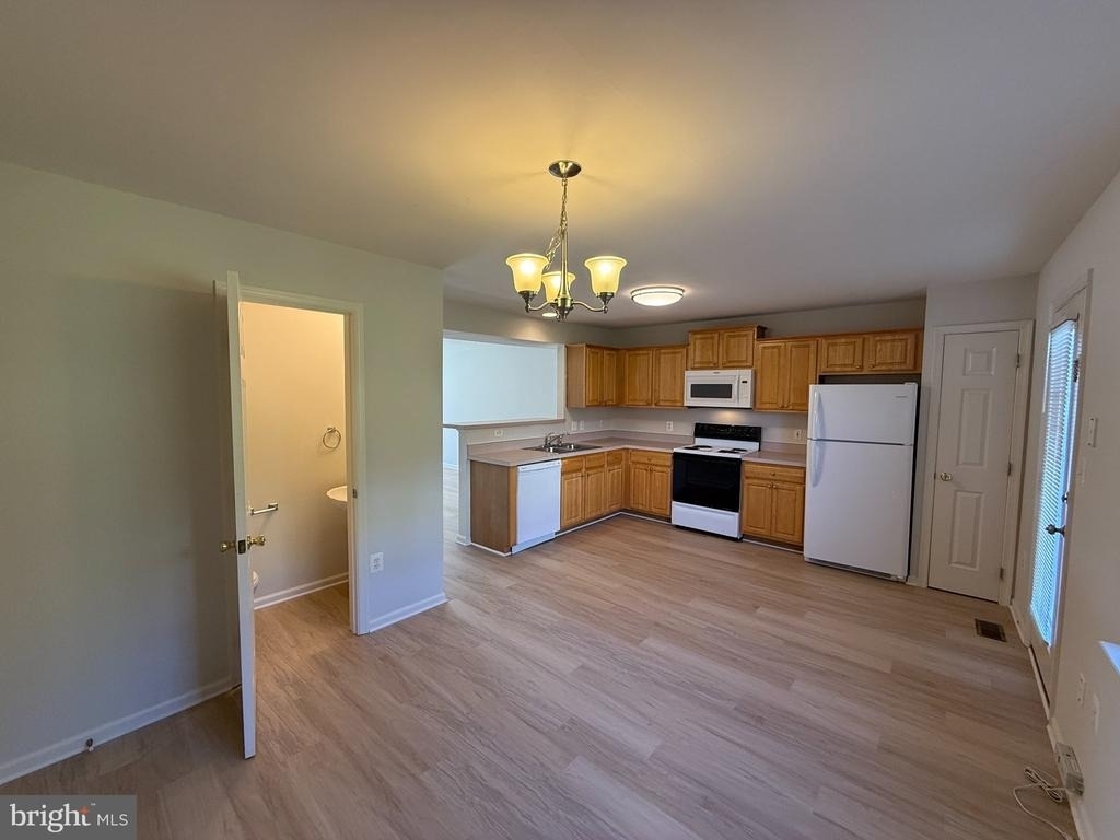 403 Independence Drive - Photo 10
