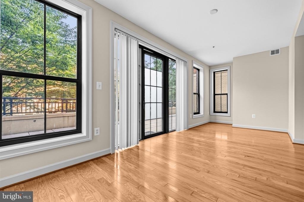 485 Harbor Side Street - Photo 4