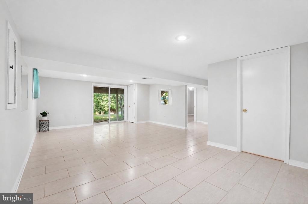 229 Cabbel Drive - Photo 29