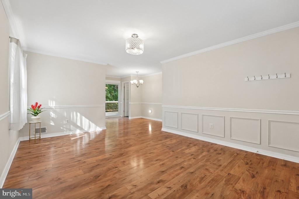 229 Cabbel Drive - Photo 7