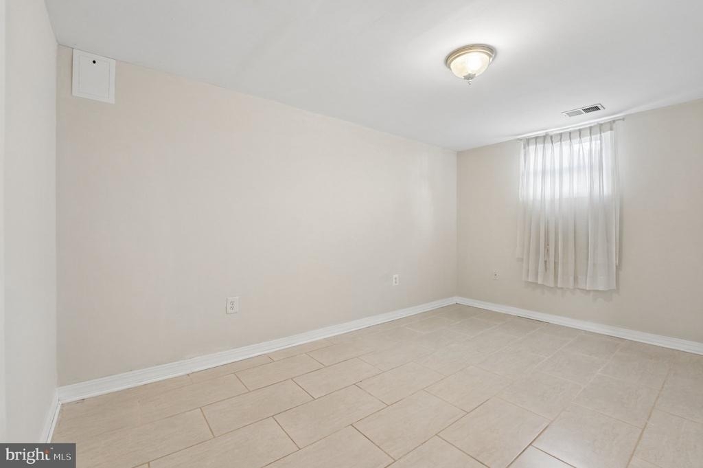 229 Cabbel Drive - Photo 31