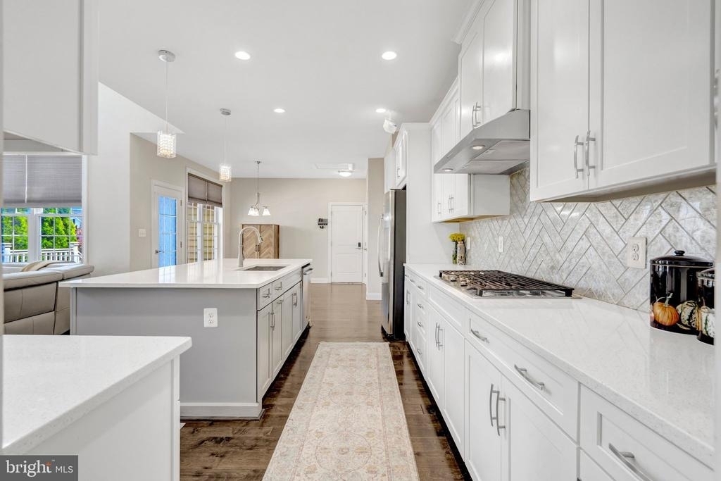 23311 Silcott Woods Terrace - Photo 7