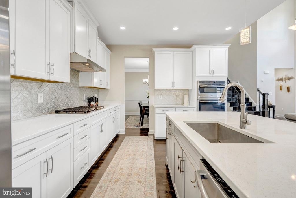23311 Silcott Woods Terrace - Photo 8