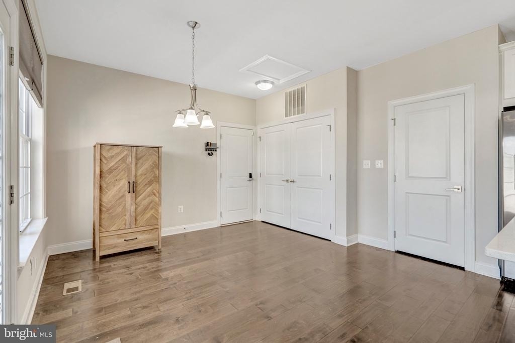 23311 Silcott Woods Terrace - Photo 10