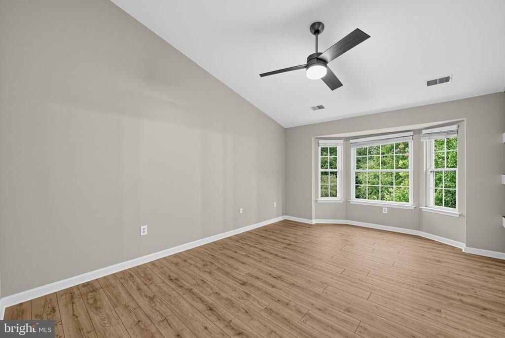 21588 Bankbarn Terrace - Photo 21