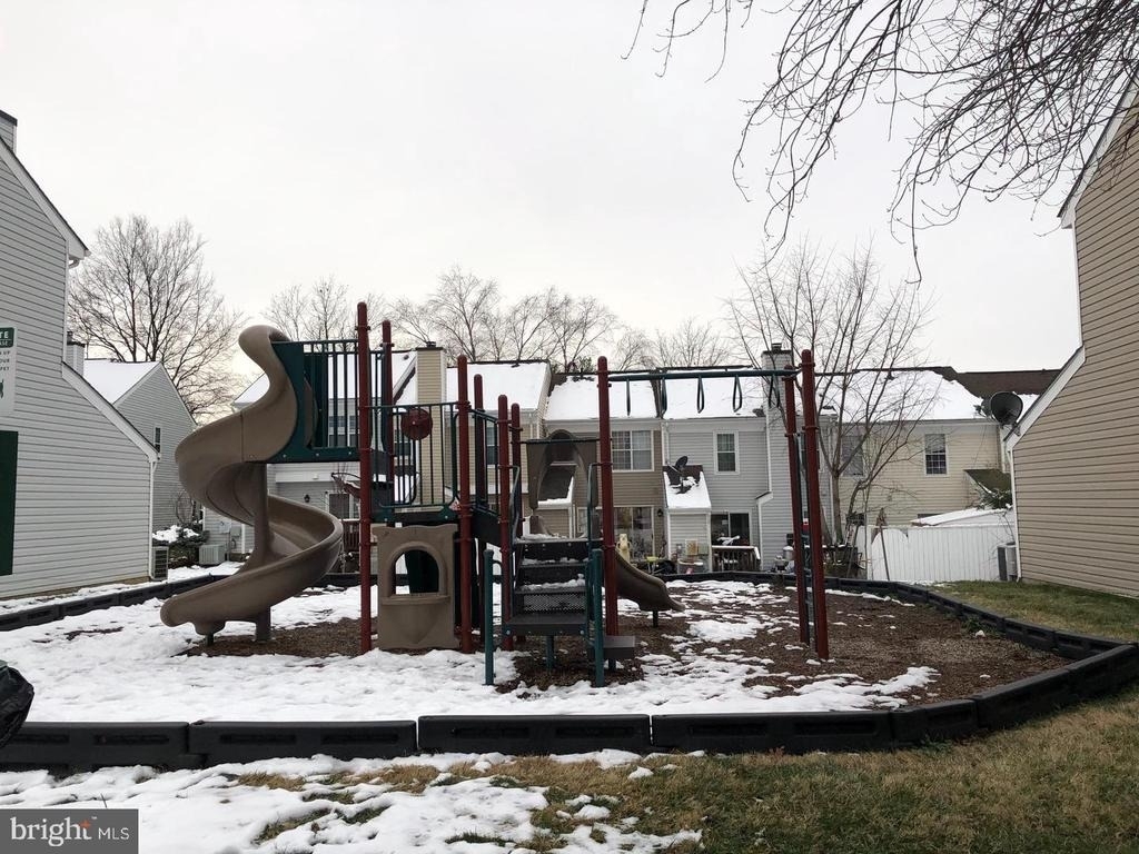322 Lancaster Square - Photo 12