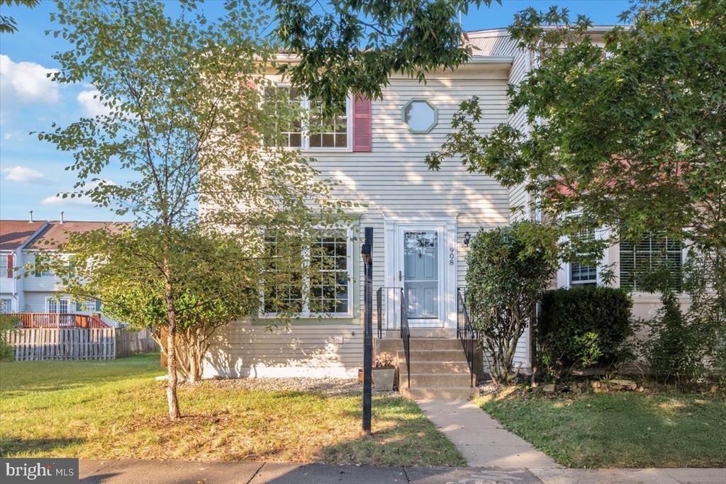 908 Smartts Lane Ne - Photo 0