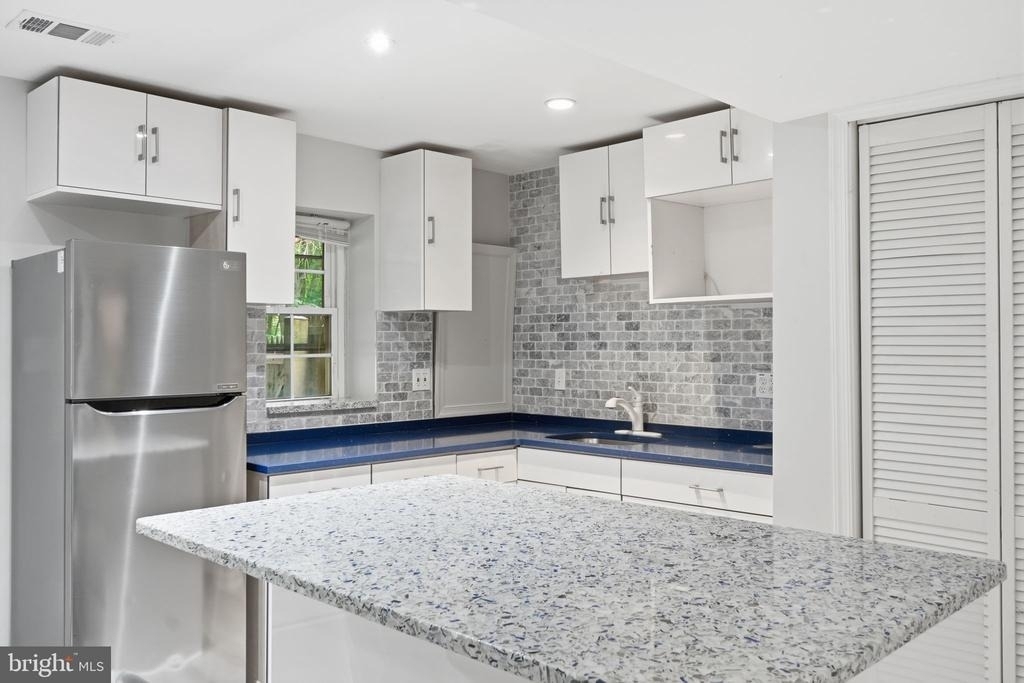 8562 Tyrolean Way - Photo 24