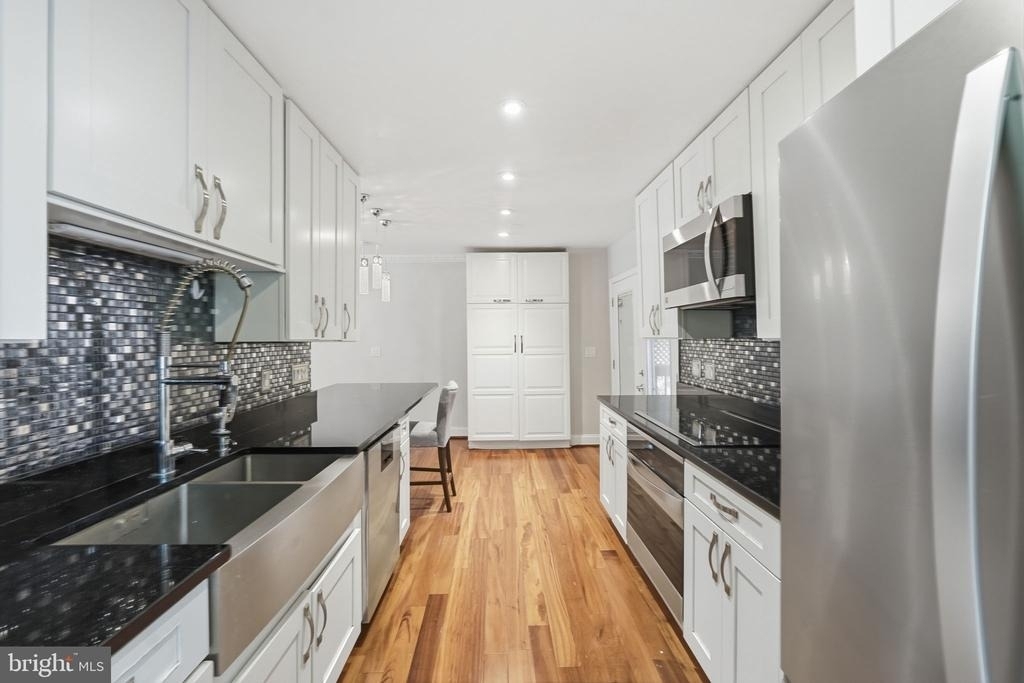 8562 Tyrolean Way - Photo 8