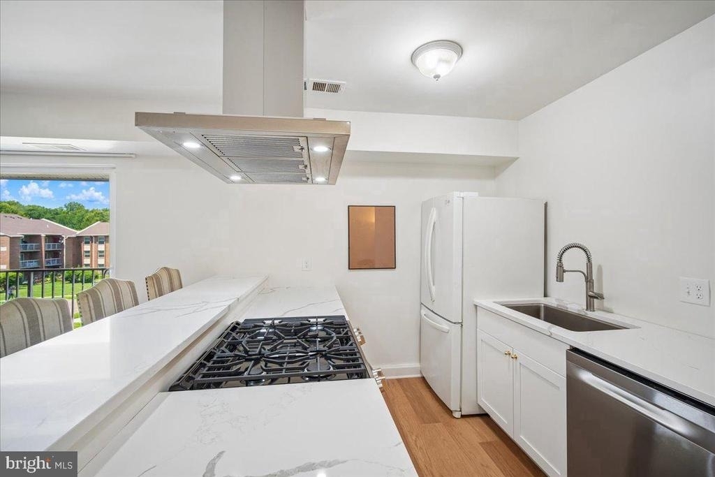 7990 Audubon Avenue - Photo 7