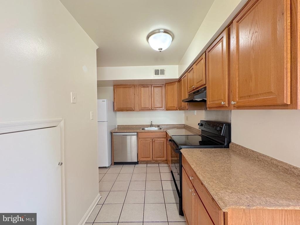 6802 Perry Penney Drive - Photo 4