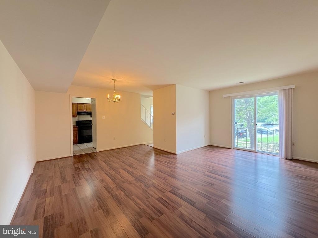 6802 Perry Penney Drive - Photo 10