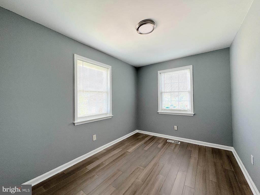 9819 Hagel Circle - Photo 17