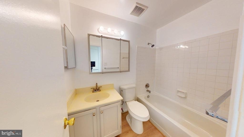 4477 Holly Avenue - Photo 14