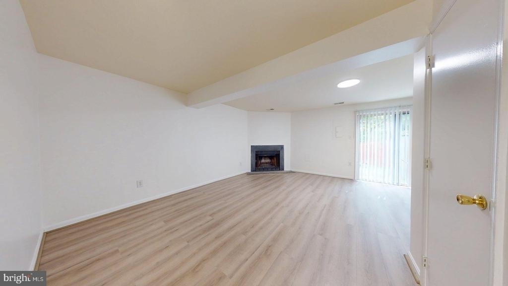 4477 Holly Avenue - Photo 15