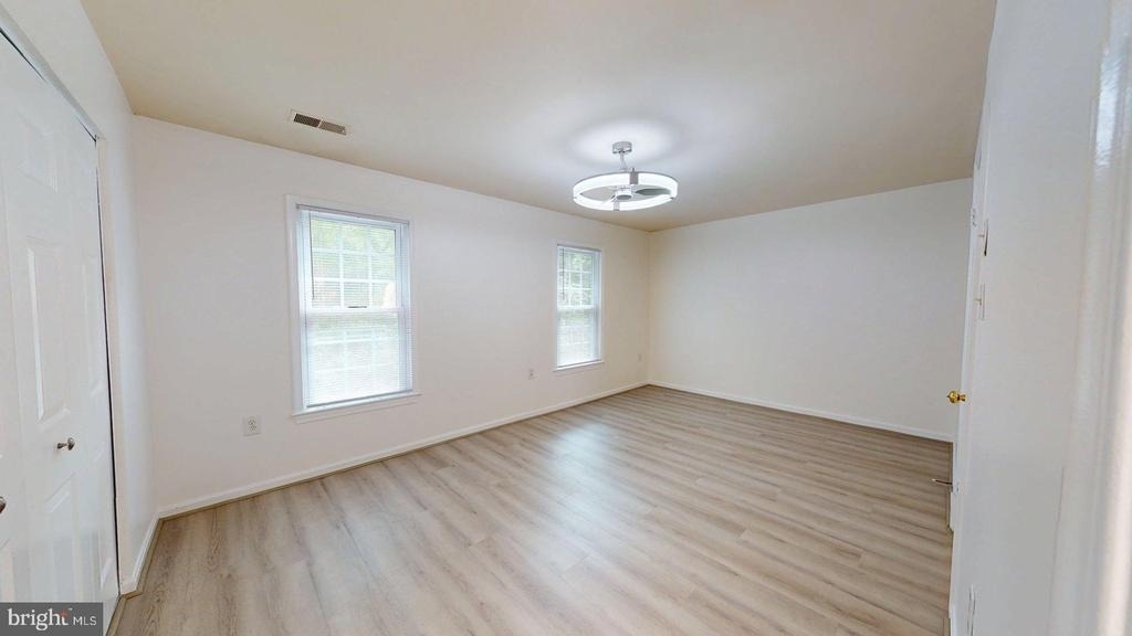 4477 Holly Avenue - Photo 9