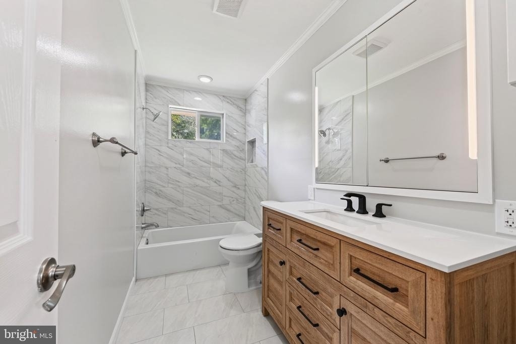 8110 Springfield Village Drive - Photo 20