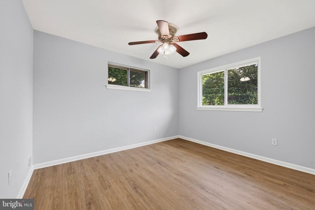 8110 Springfield Village Drive - Photo 18