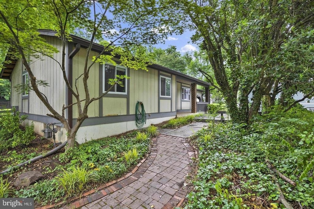 1002 Charlton Place - Photo 55