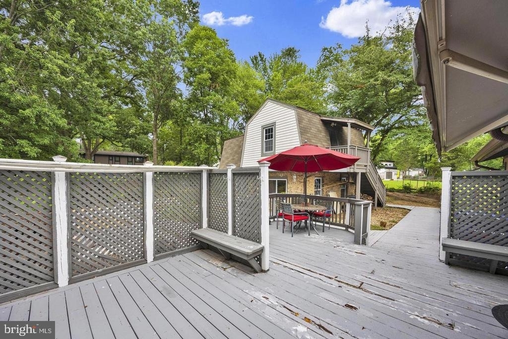1002 Charlton Place - Photo 45