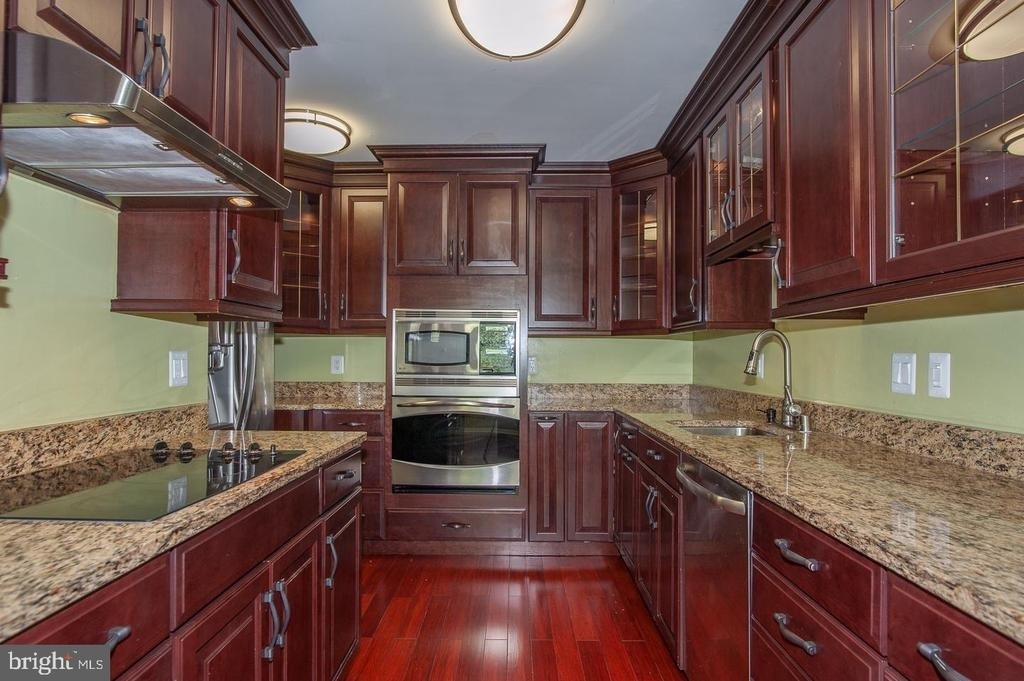6158 Old Brentford Court - Photo 9