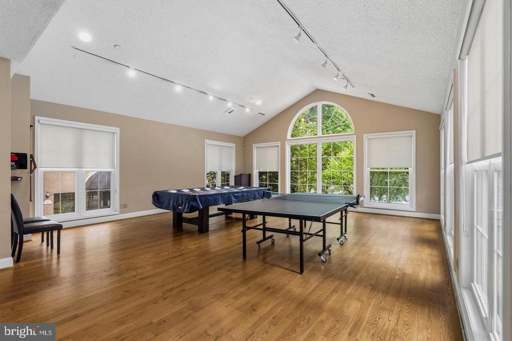 1521 Lincoln Way - Photo 27