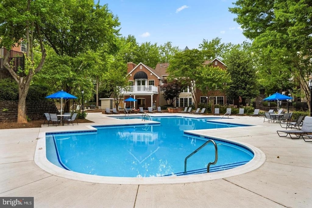 1521 Lincoln Way - Photo 20