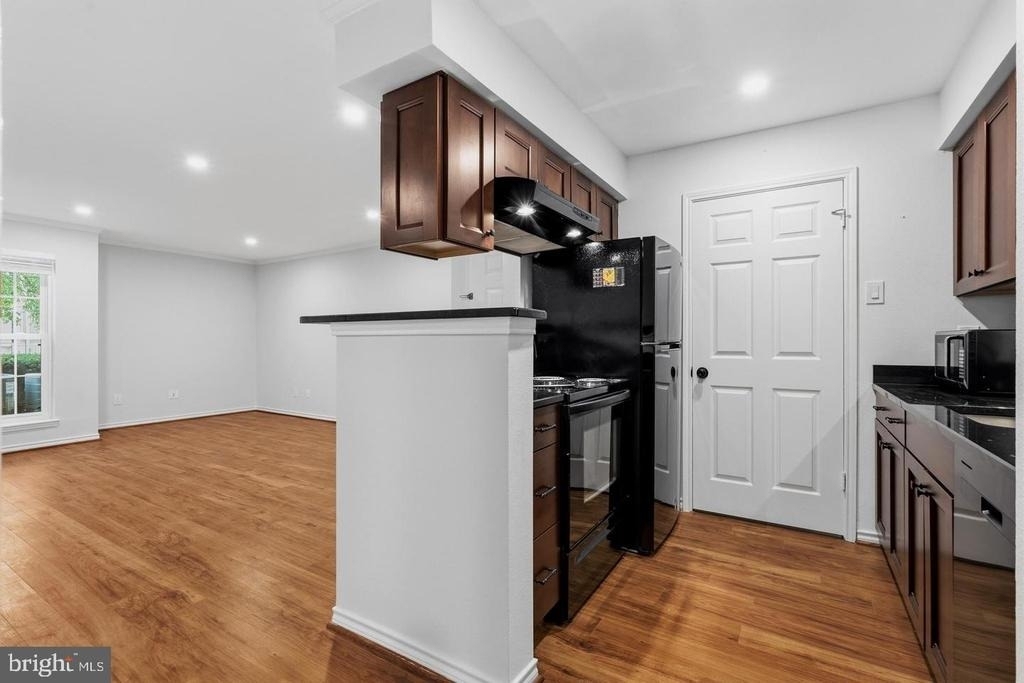 1521 Lincoln Way - Photo 16