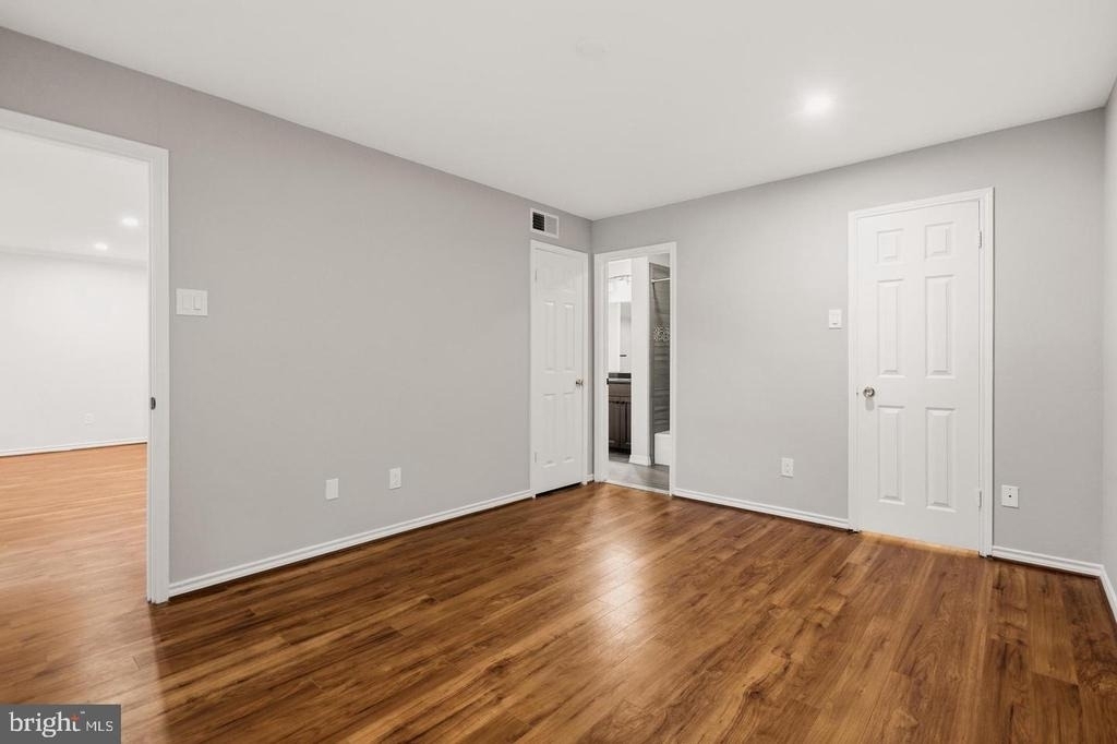 1521 Lincoln Way - Photo 9