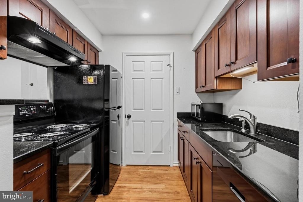 1521 Lincoln Way - Photo 15