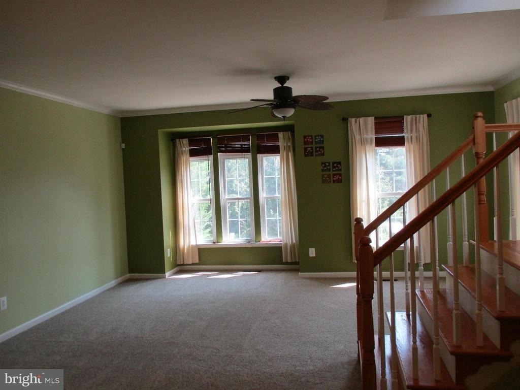 9102 Marie Court - Photo 4