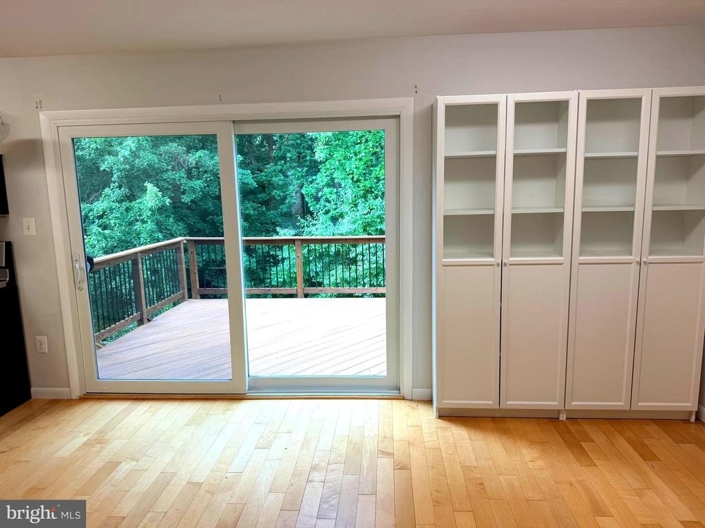6062 Hollow Hill Lane - Photo 8