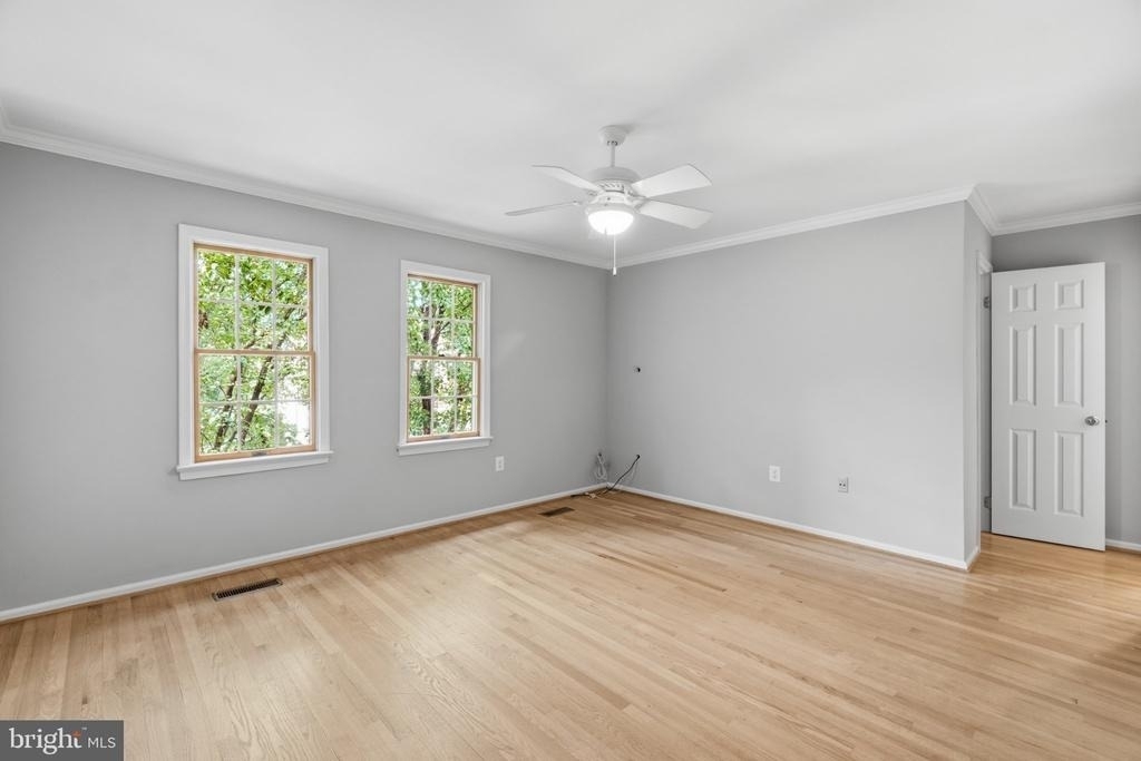 6924 Mclean Park Manor Court - Photo 14