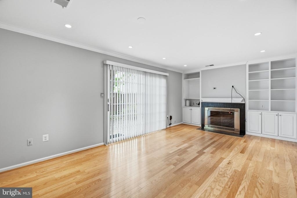 6924 Mclean Park Manor Court - Photo 17