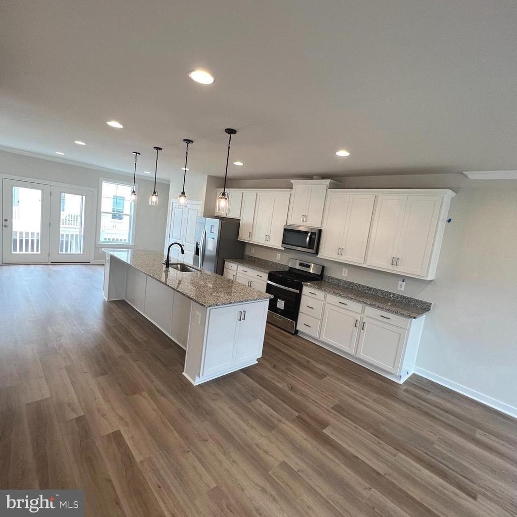 217 Willis St - Photo 5
